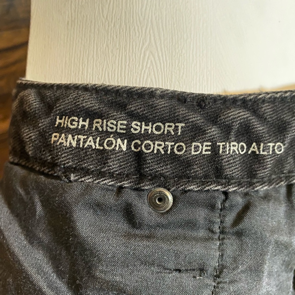 Wild Fable High Rise Short Size 12 - Picture 3 of 6